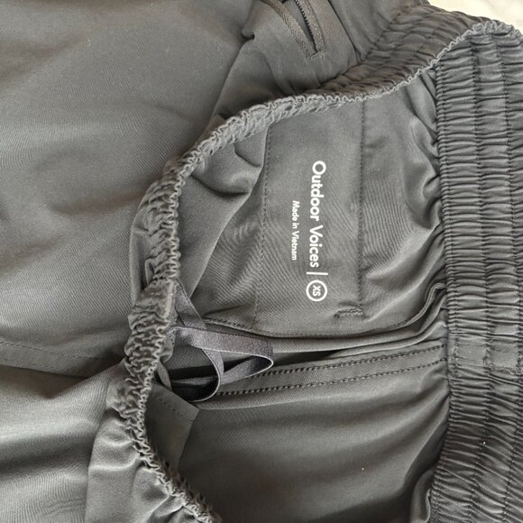 Outdoor Voices Zephyr 26" Pant in Black - Picture 5 of 13